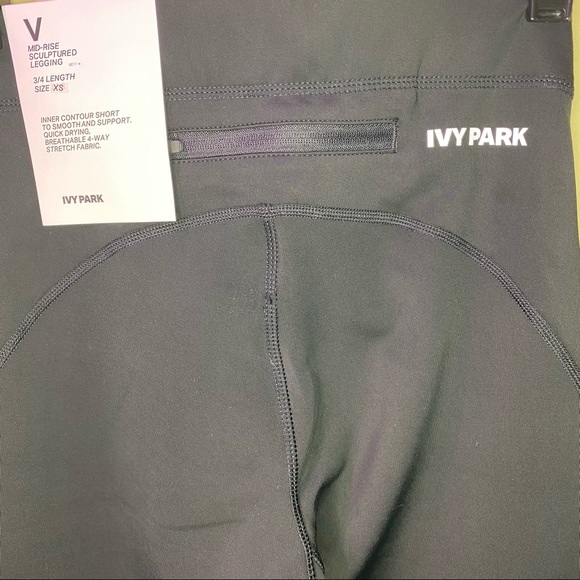 NWT IVY PARK Mid Rise 3/4 Length Legging Sz XS - Picture 5 of 12